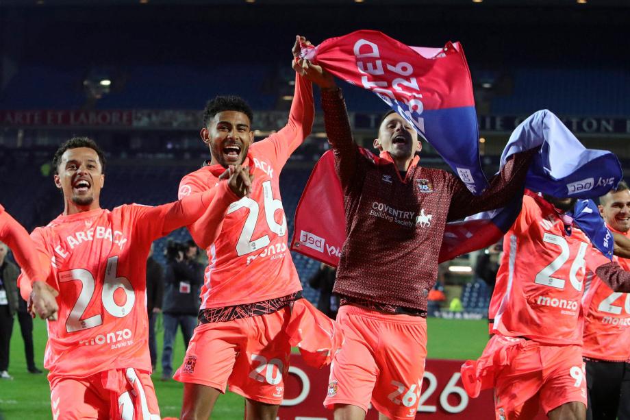 [图]兰帕德率队剩3轮11分领跑 考文垂提前3轮重回英超